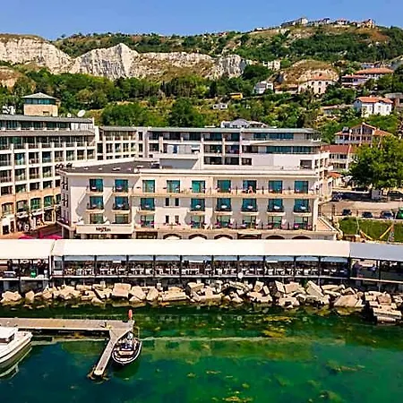 Mistral Hotel