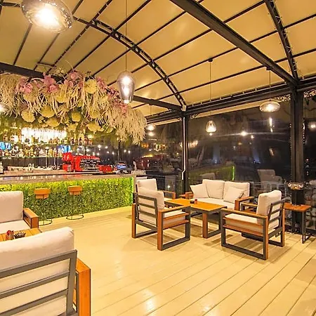 Hotel Mistral